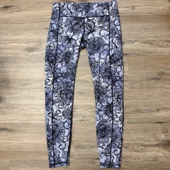 Lululemon Speed Up Tight 28" Size 8 In Hanakotoba Starlight Multi - Picture 3 of 10